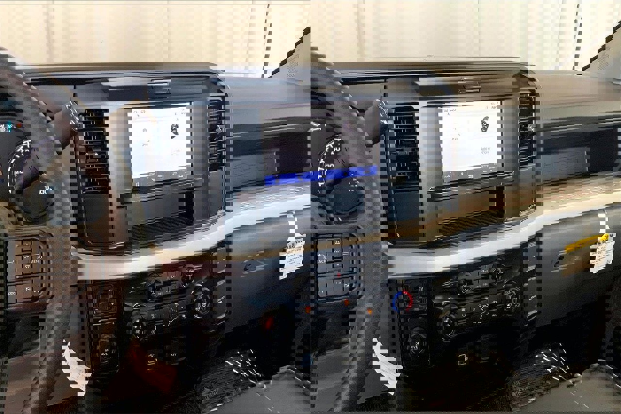 Used 2025 Ford F350 XL image 5