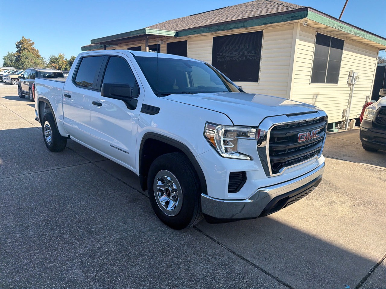 Used 2021 GMC Sierra 1500 2WD Crew Cab w/ Sierra Value Package image 11
