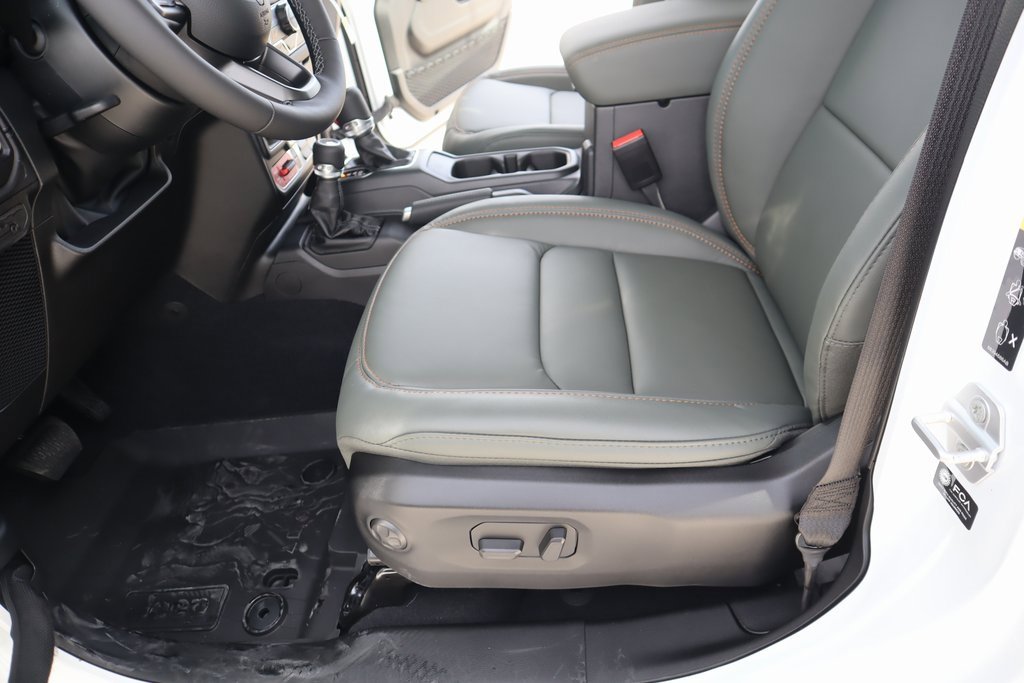 New 2026 Jeep Gladiator Mojave image 12