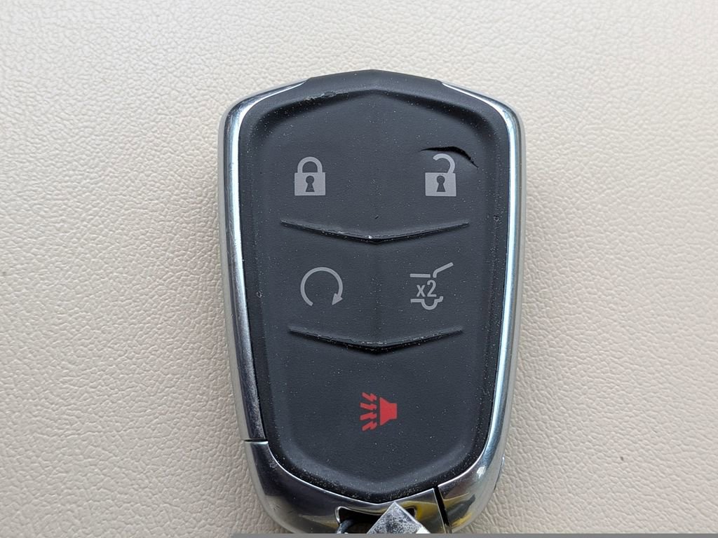 Used 2018 Cadillac XT5 FWD image 32