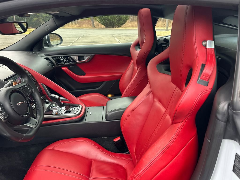 Used 2017 Jaguar F-TYPE S image 18