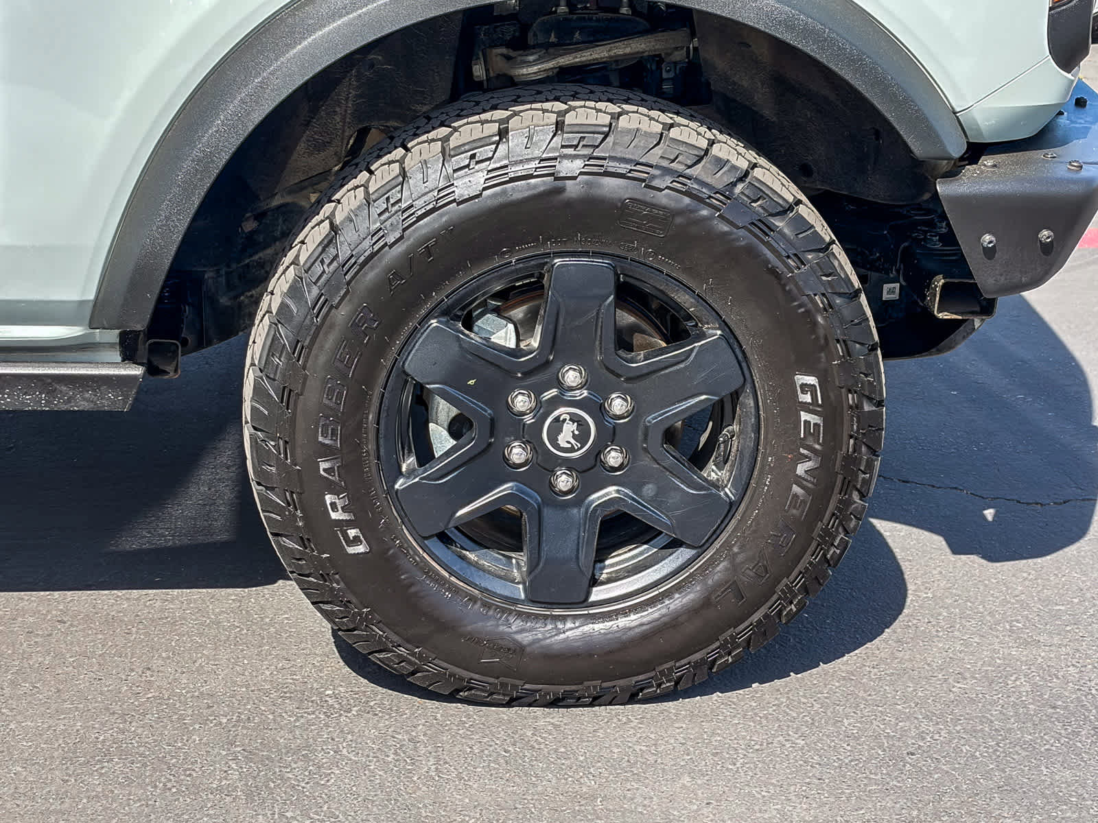 Used 2021 Ford Bronco Black Diamond image 9