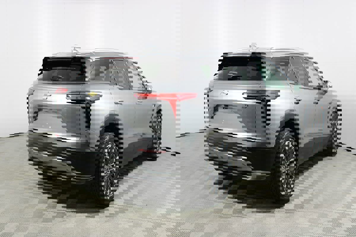 Used 2025 Chevrolet Blazer EV LT image 40