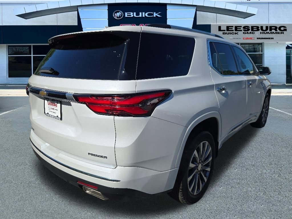 Used 2023 Chevrolet Traverse Premier AWD/4WD image 7