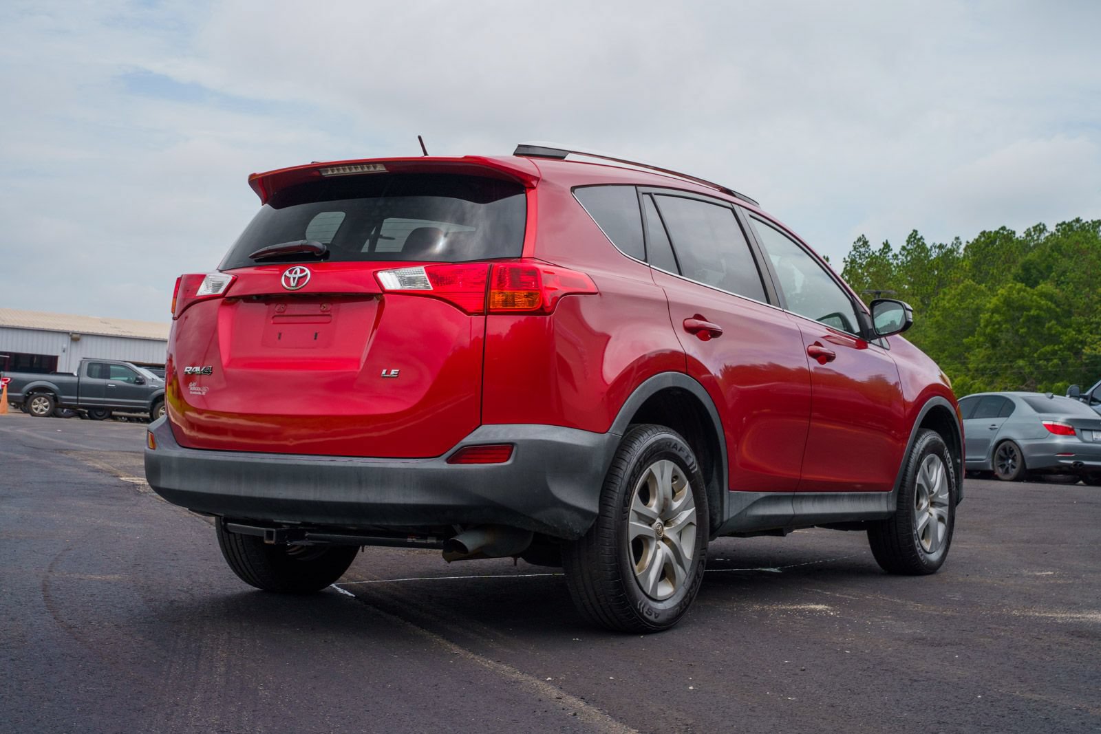 Used 2015 Toyota RAV4 LE FWD image 7