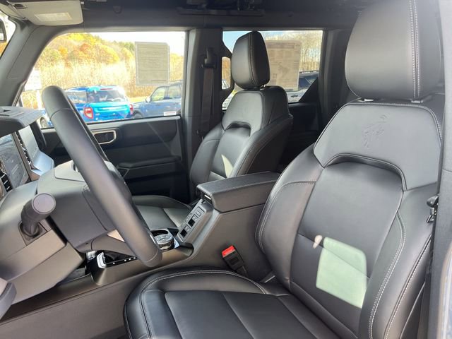 New 2025 Ford Bronco Outer Banks w/ Sasquatch Package AWD/4WD image 14