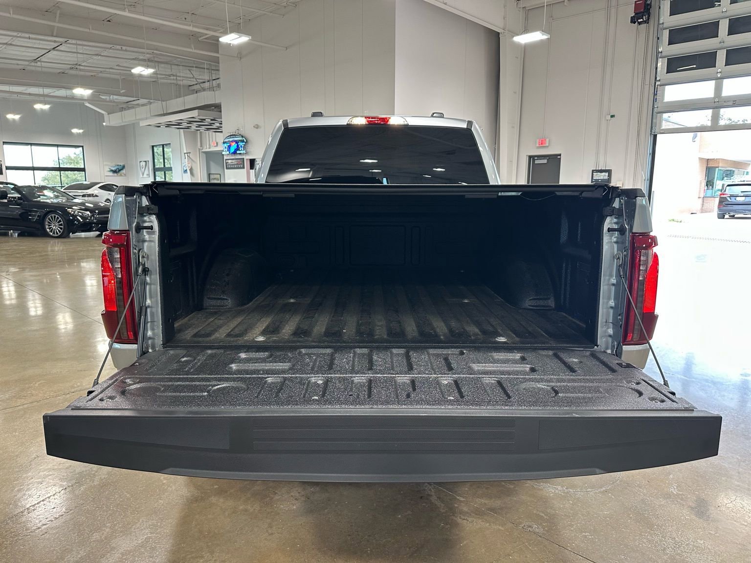 Used 2025 Ford F150 XL w/ Equipment Group 103A High image 40