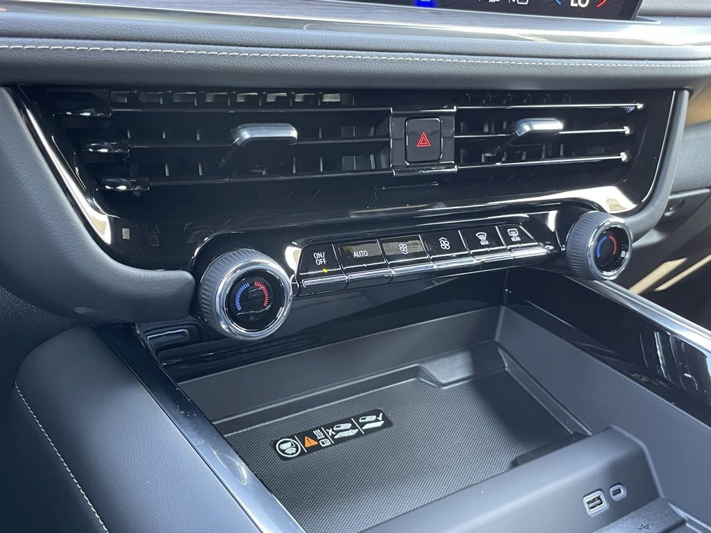 New 2026 Chevrolet Suburban Premier w/ Sun And Tow Package image 21