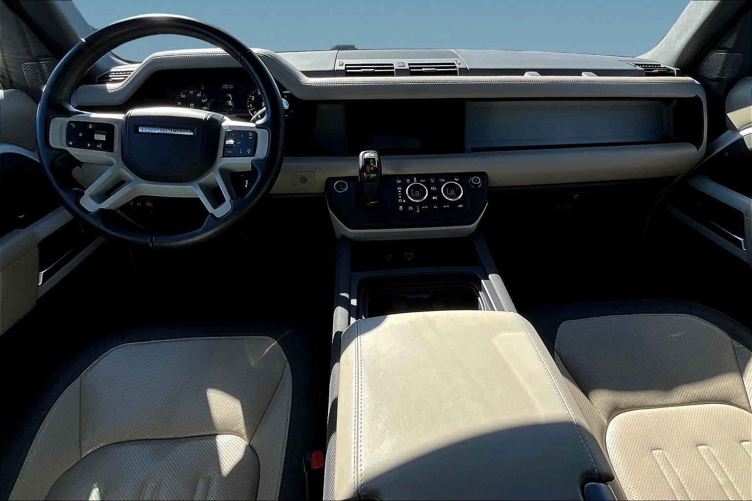 Used 2022 Land Rover Defender 110 X-Dynamic HSE AWD/4WD image 7