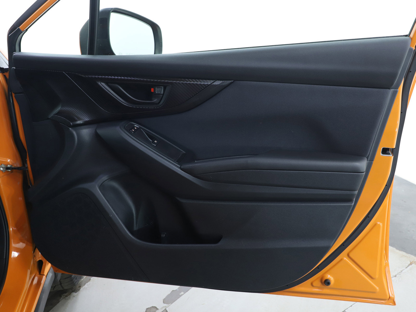 Used 2018 Subaru Crosstrek 2.0i Premium w/ Eyesight System image 11