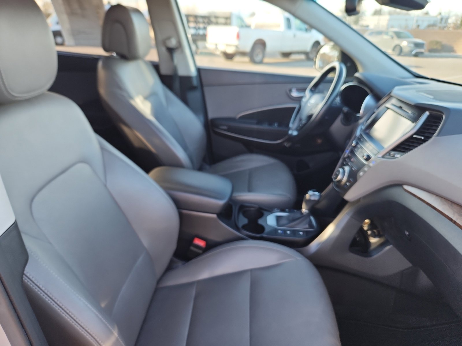 Used 2018 Hyundai Santa Fe Limited image 20