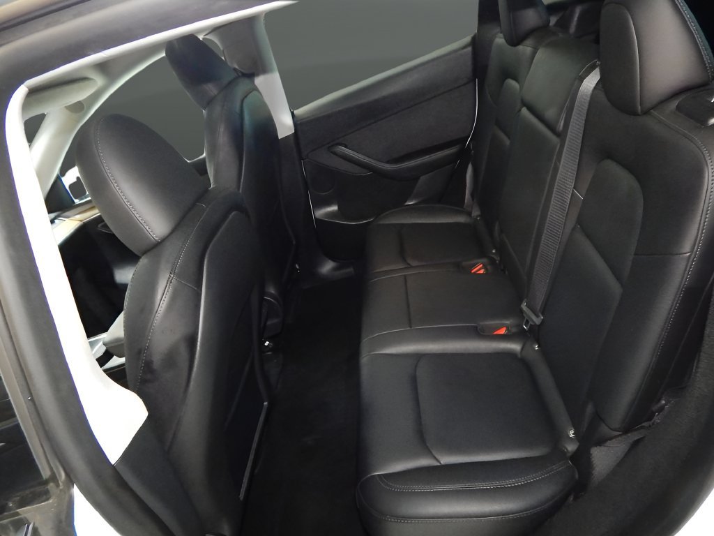 Used 2023 Tesla Model Y Long Range AWD/4WD image 22