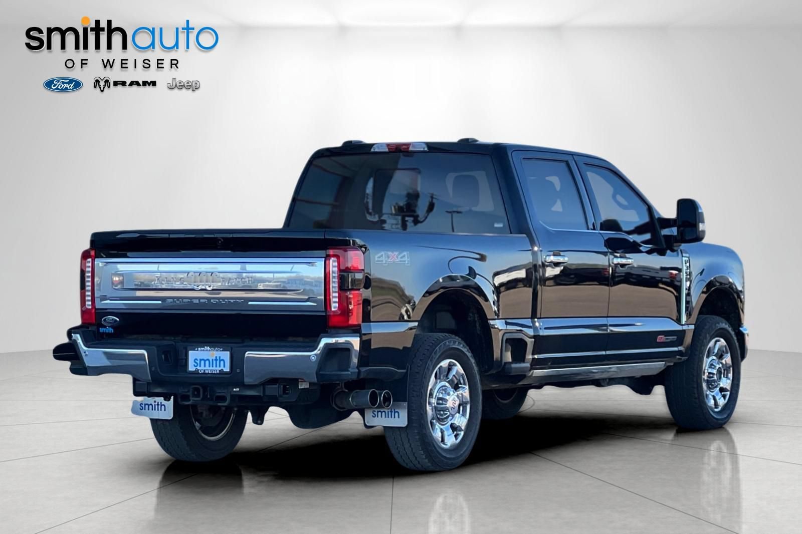 Used 2025 Ford F350 King Ranch w/ Chrome Package AWD/4WD image 4
