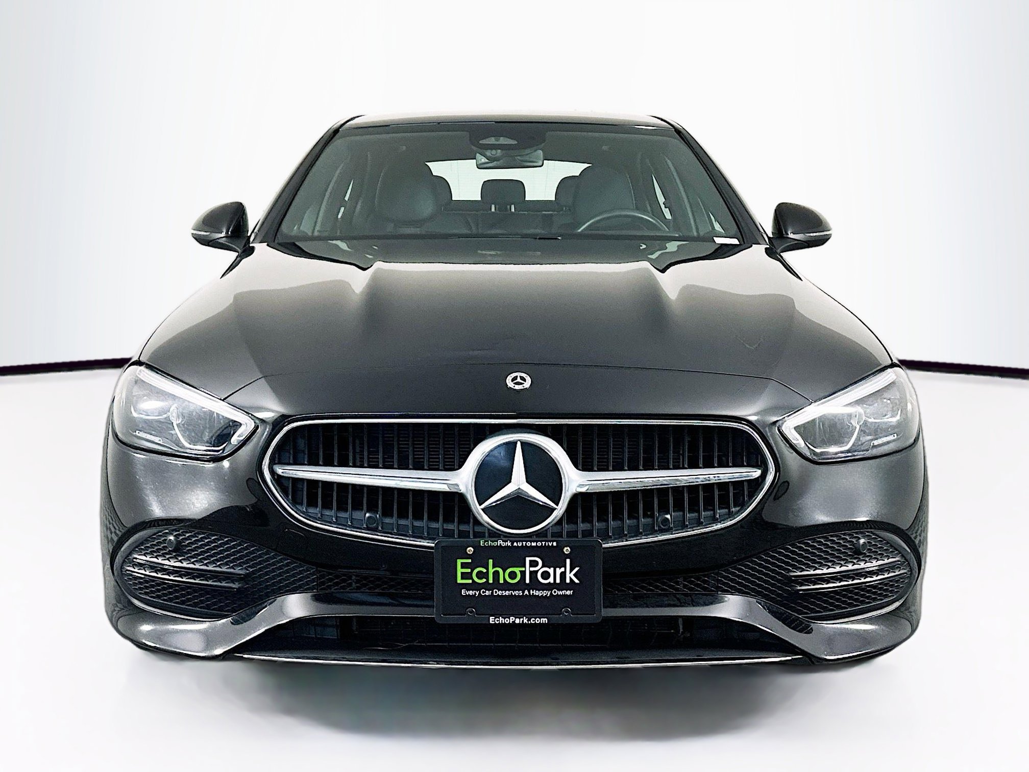 Used 2025 Mercedes-Benz C 300 4MATIC Sedan image 2