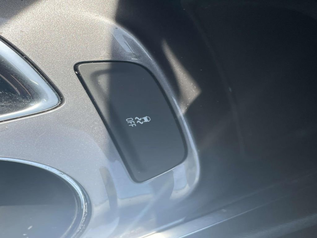 Used 2023 Chevrolet Malibu LT image 22