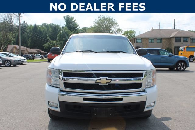 Used 2011 Chevrolet Silverado 1500 LT w/ All-Star Edition AWD/4WD image 3