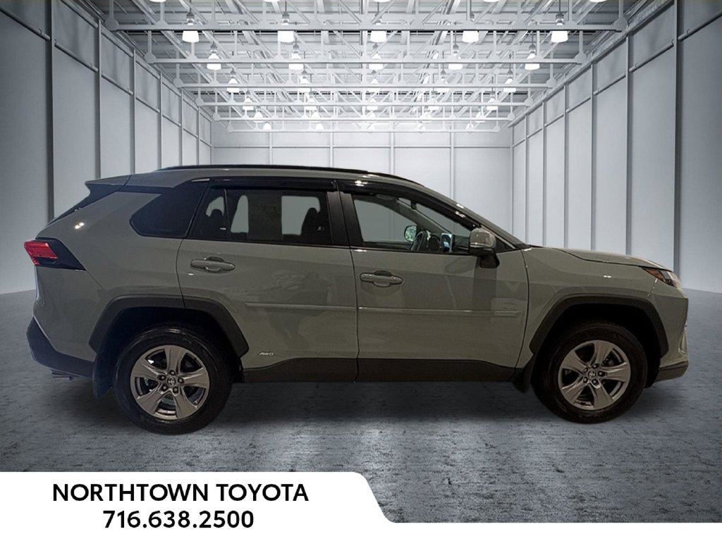 Used 2023 Toyota RAV4 XLE AWD/4WD image 13