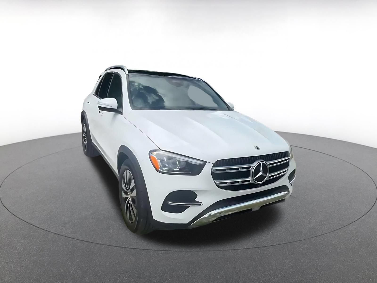 Used 2026 Mercedes-Benz GLE 350 4MATIC image 3