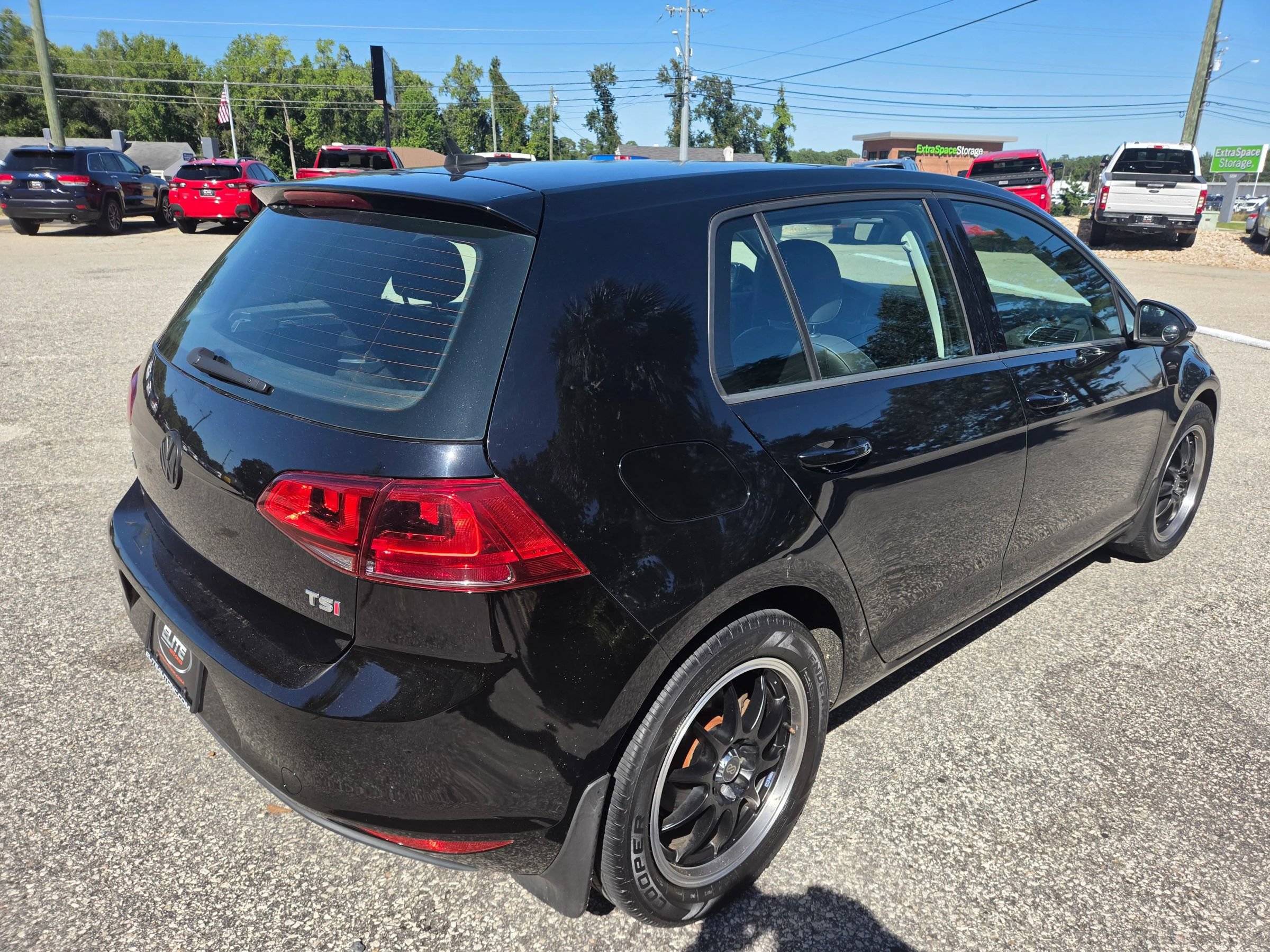 Used 2015 Volkswagen Golf SEL w/ Lighting Package (SEL) FWD image 5