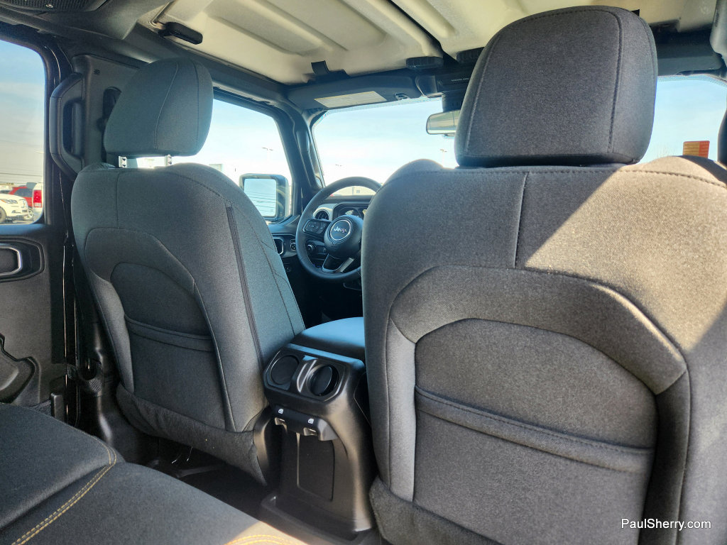 Used 2025 Jeep Wrangler Willys image 42