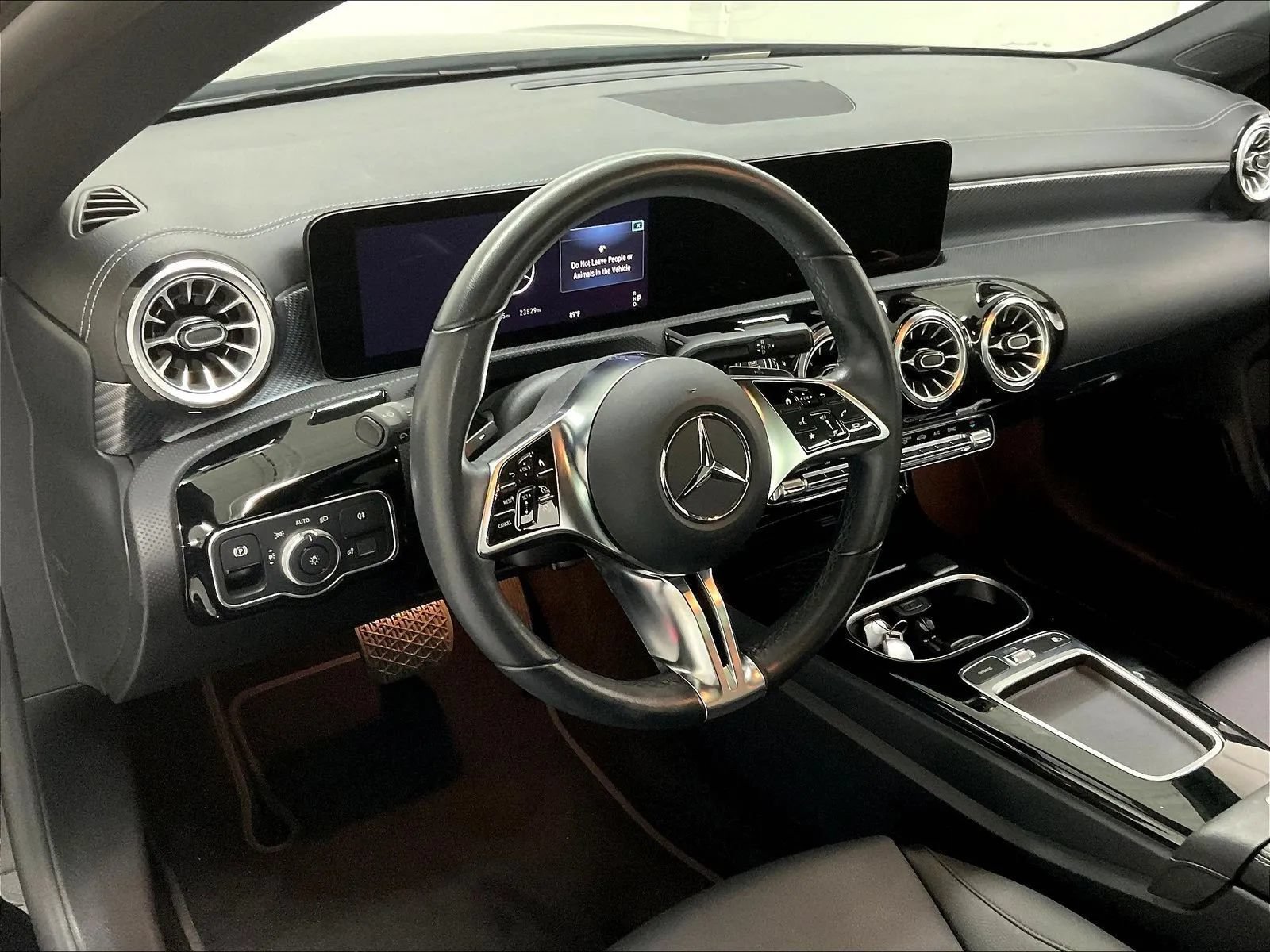 Used 2024 Mercedes-Benz CLA 250 image 10