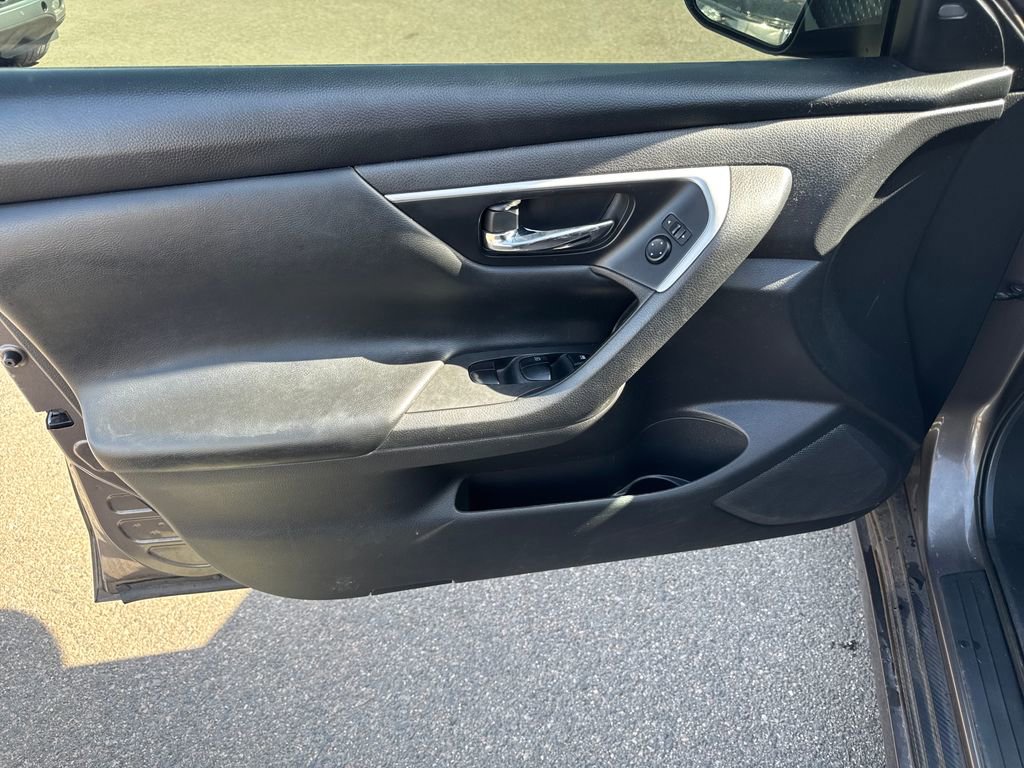 Used 2017 Nissan Altima 2.5 SV FWD image 10