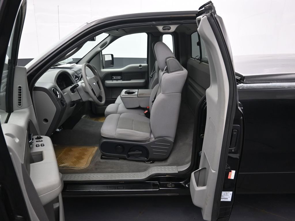 Used 2004 Ford F150 XLT image 10