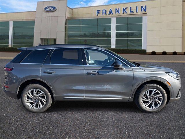 New 2026 Lincoln Corsair Premiere image 8