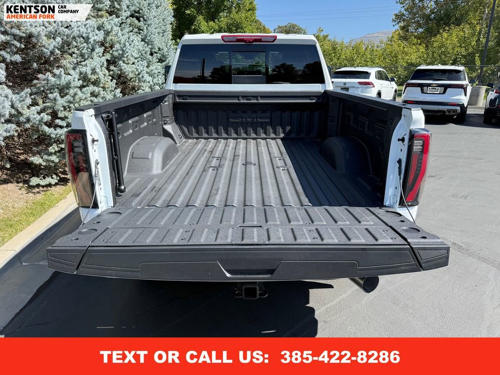 Used 2025 GMC Sierra 2500 AT4 image 41
