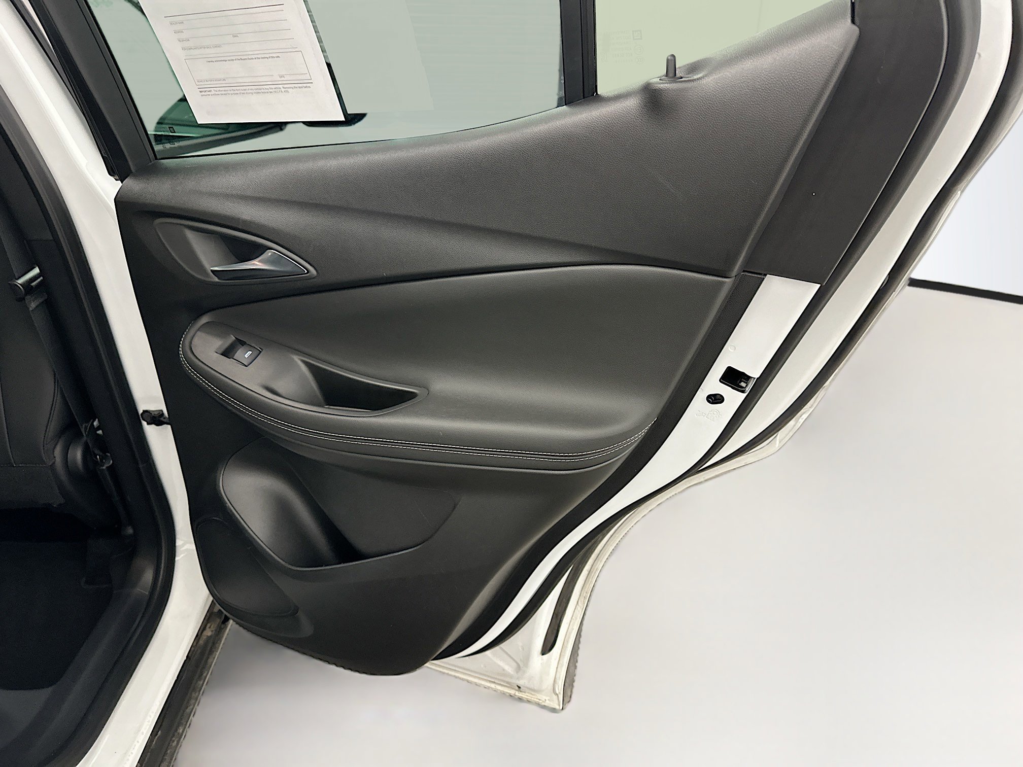 Used 2025 Buick Encore GX Preferred image 31