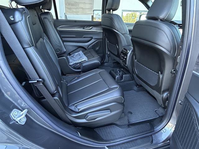 New 2025 Jeep Grand Cherokee L Limited image 26