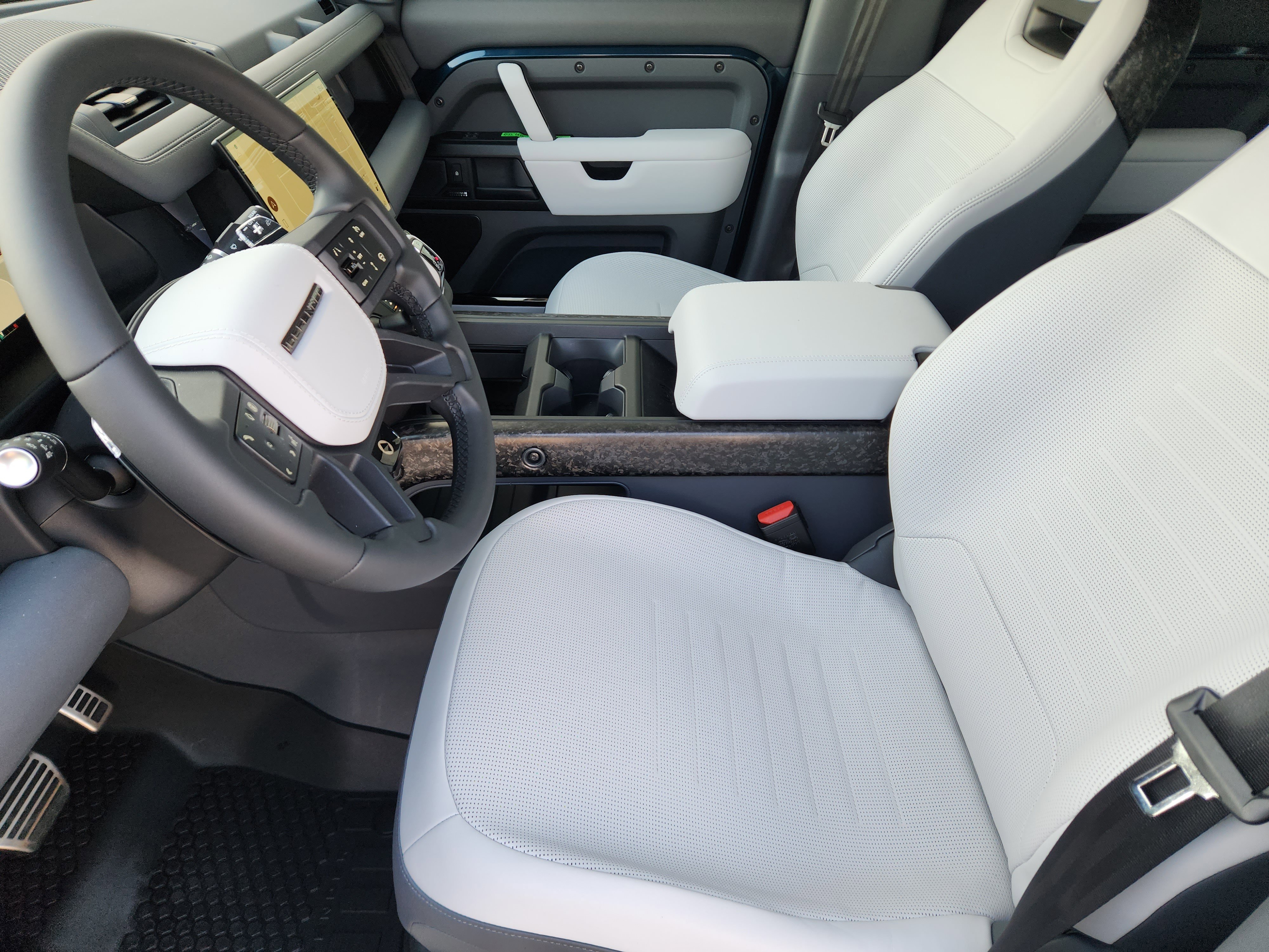 New 2026 Land Rover Defender 110 OCTA image 13