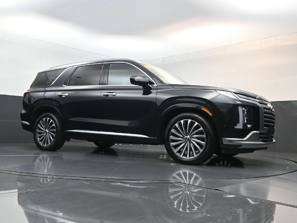 Certified 2024 Hyundai Palisade Calligraphy FWD image 24