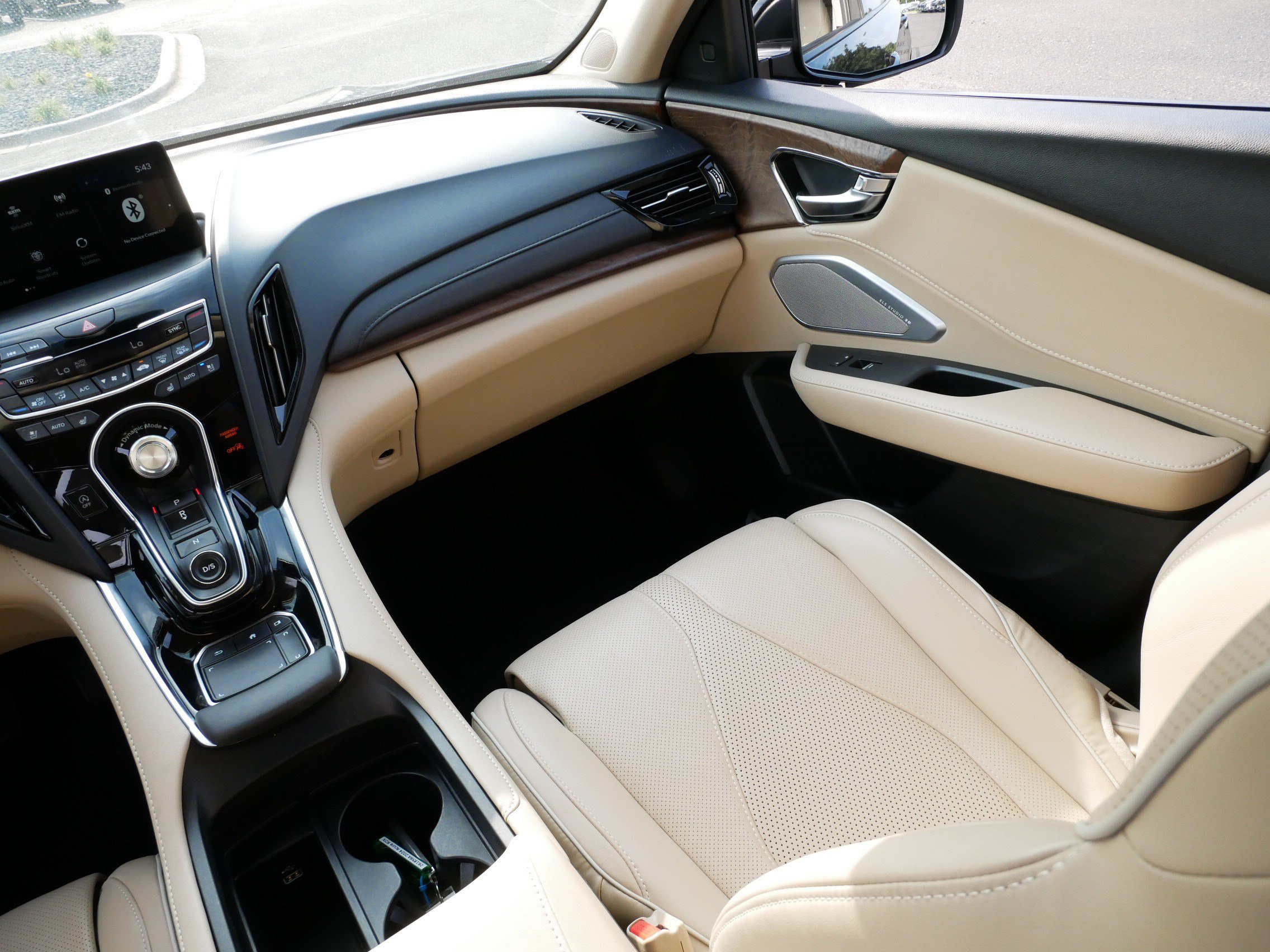 Used 2024 Acura RDX w/ Advance Package AWD/4WD image 11