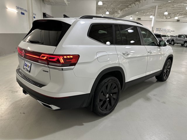 New 2026 Volkswagen Atlas SE image 9