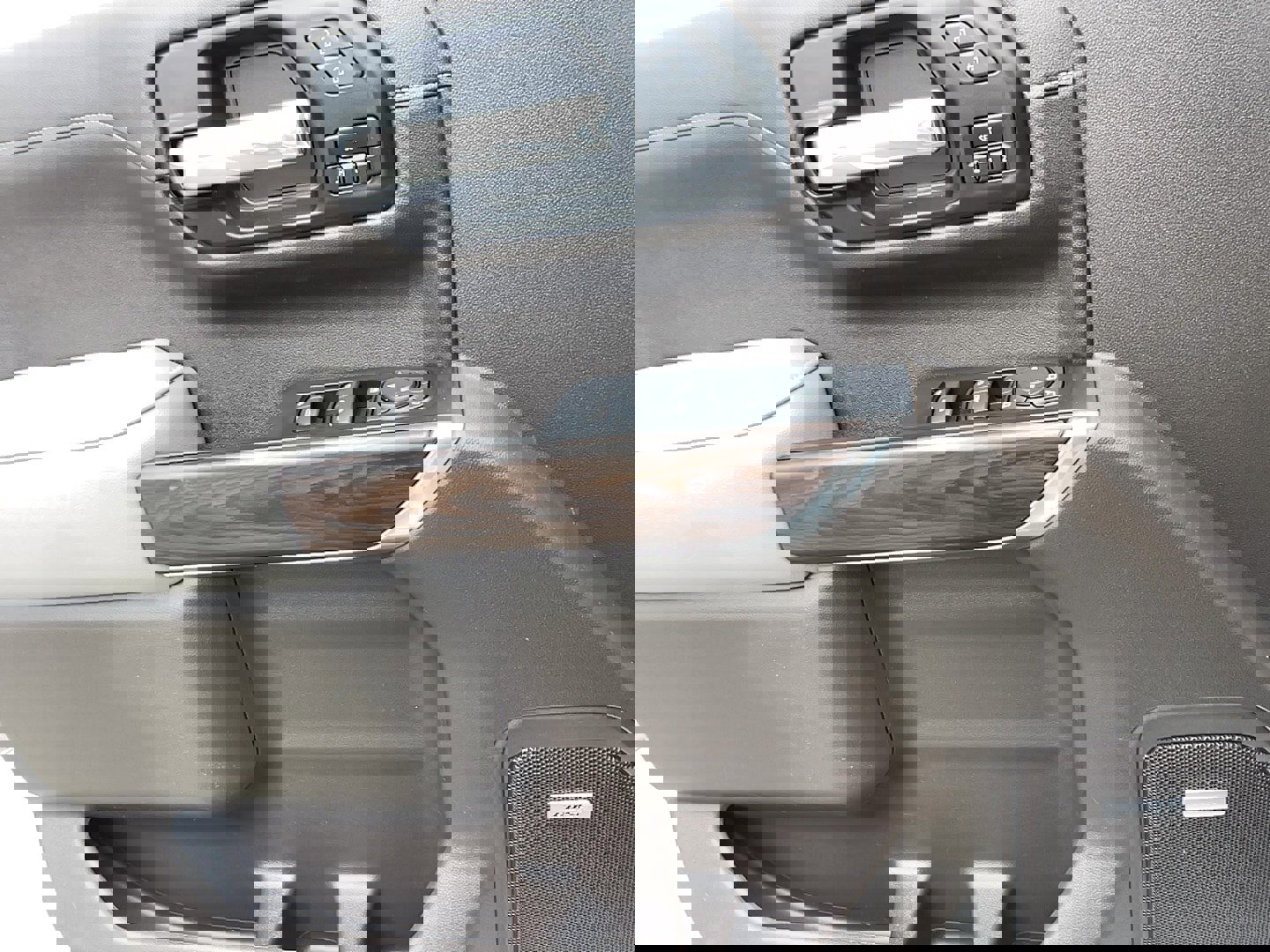 Used 2021 GMC Sierra 1500 SLT w/ SLT Premium Plus Package image 24