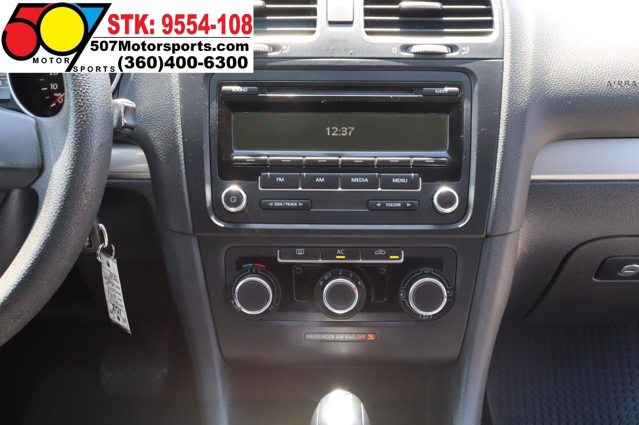 Used 2012 Volkswagen Golf 2-Door FWD image 18