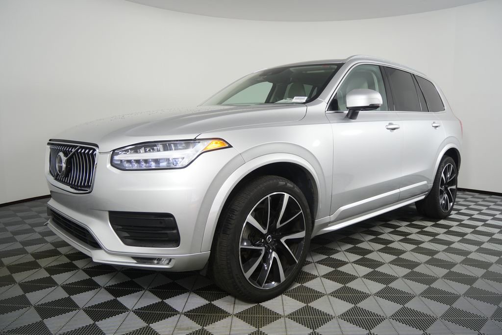Used 2022 Volvo XC90 T6 Momentum w/ Advanced Package image 7