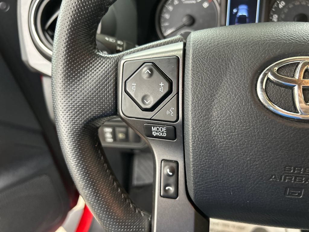 Used 2018 Toyota Tacoma TRD Sport RWD image 20