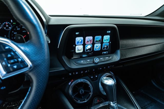 Used 2018 Chevrolet Camaro SS image 24