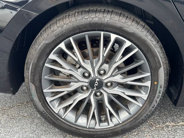 Used 2023 Kia Forte GT-Line w/ GT-Line Premium Package image 6