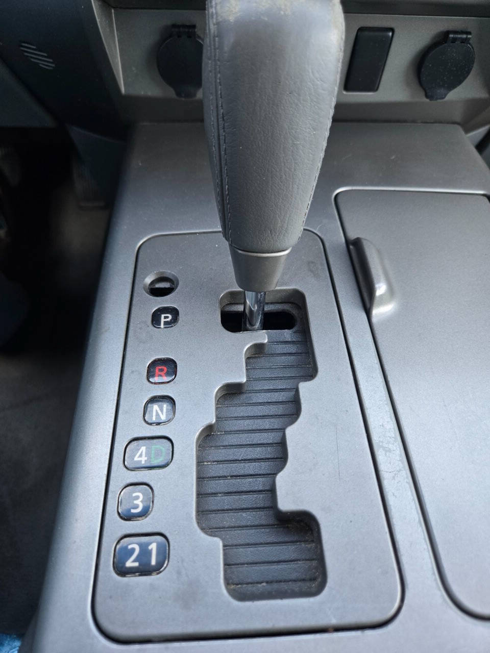 Used 2006 Nissan Titan SE AWD/4WD image 22
