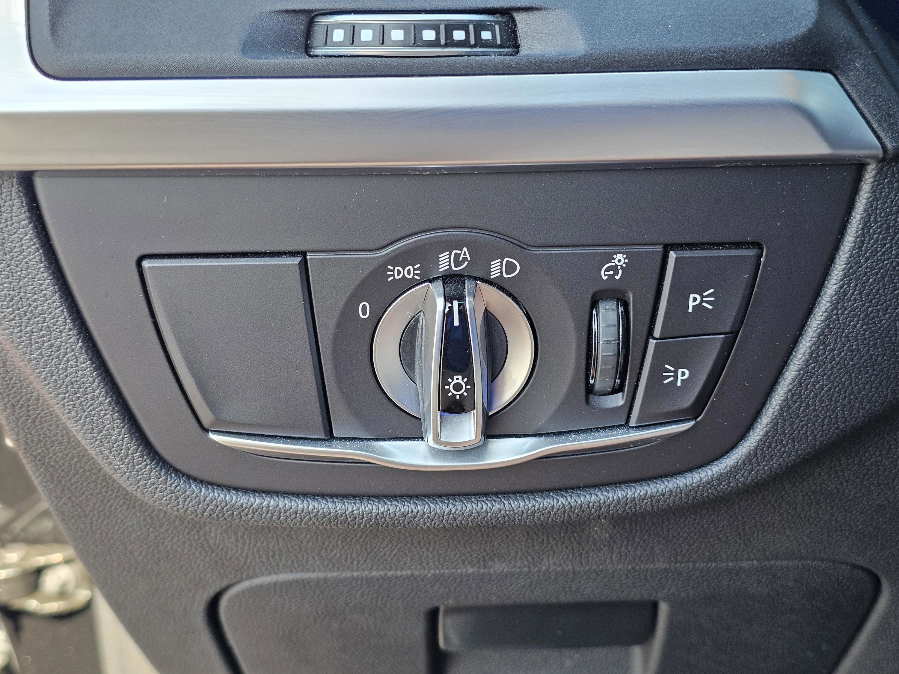 Used 2023 BMW X3 sDrive30i w/ Premium Package image 19