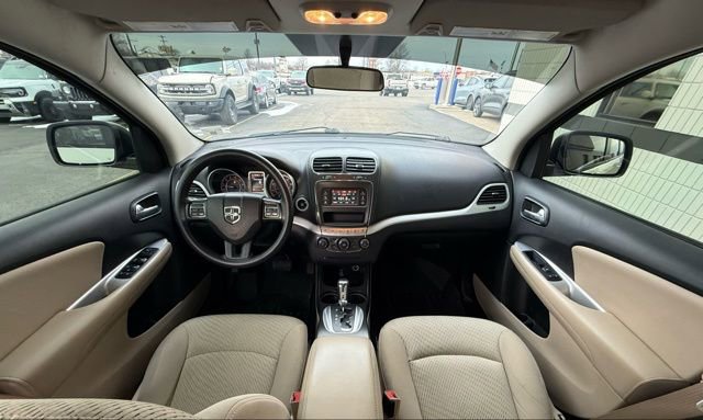 Used 2017 Dodge Journey SXT w/ Comfort/Convenience Group image 18