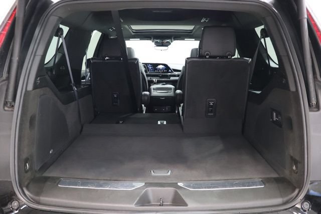 Used 2024 Cadillac Escalade ESV Sport AWD/4WD image 35