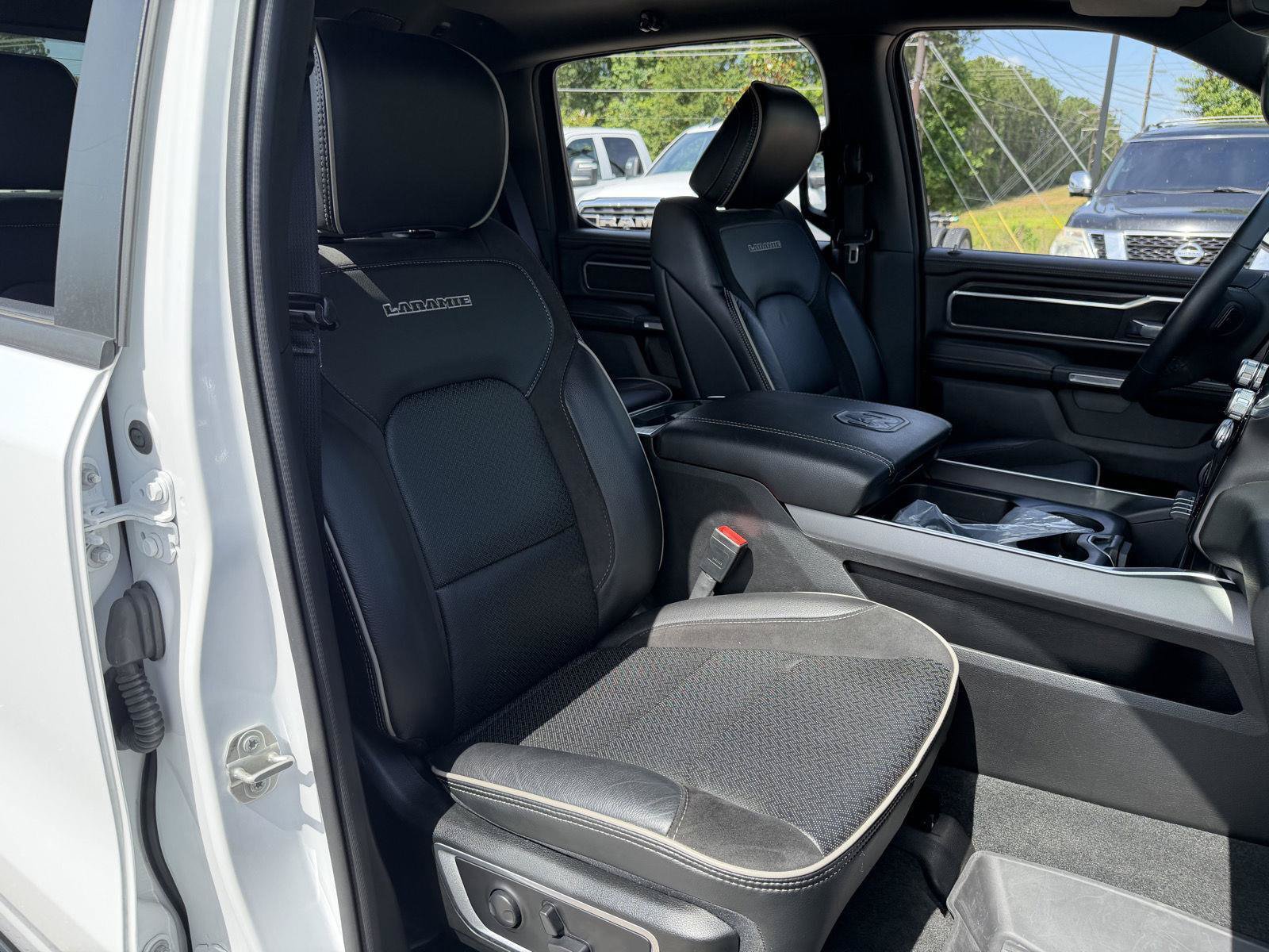 Used 2023 RAM 1500 Laramie AWD/4WD image 21