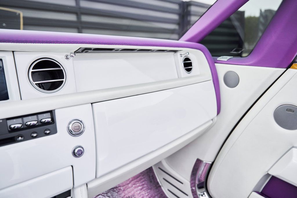 Used 2008 Rolls-Royce Phantom Drophead Coupe RWD image 94