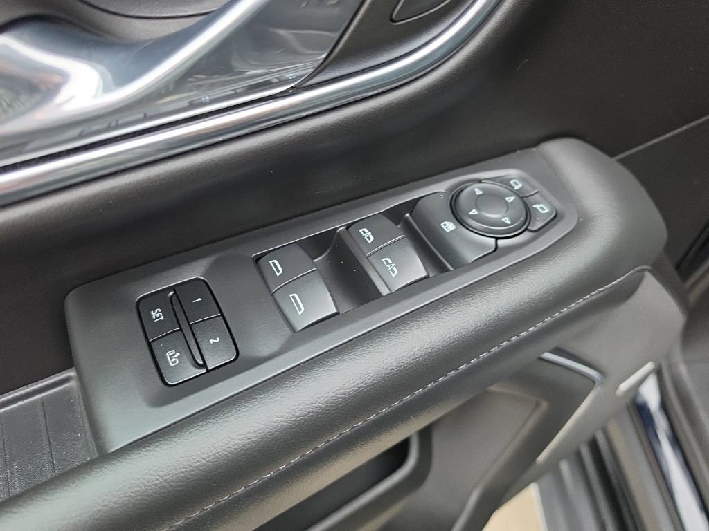 Used 2023 Chevrolet Tahoe LT AWD/4WD image 24