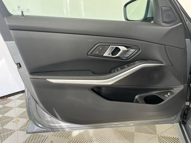 New 2026 BMW 330i xDrive Sedan w/ Premium Package AWD/4WD image 10