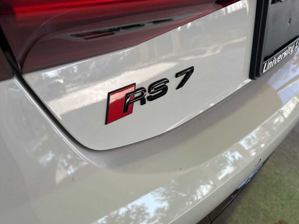 Used 2022 Audi RS 7 Sportback w/ Black Optic Package image 20
